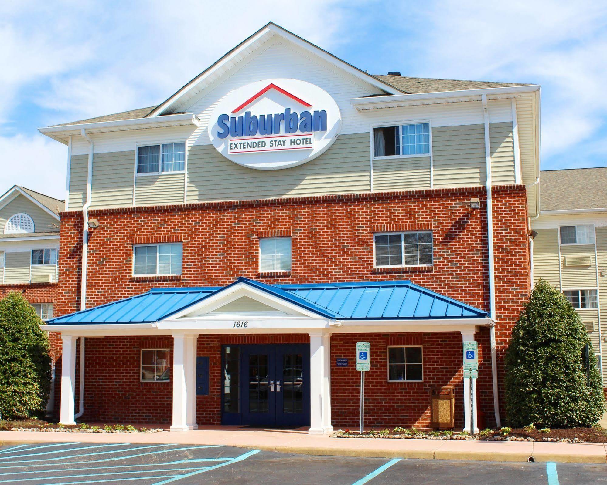 Hotel 6-hampton, Va - Langley Afb Area 2*